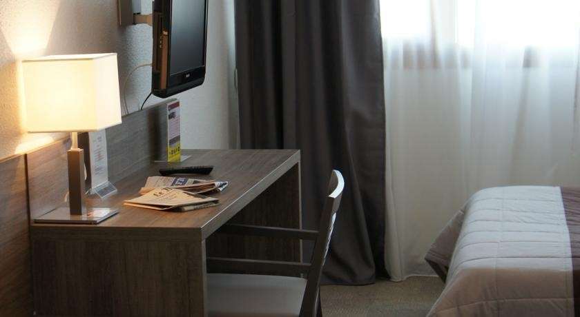 Forum Hotel Genas Zimmer foto